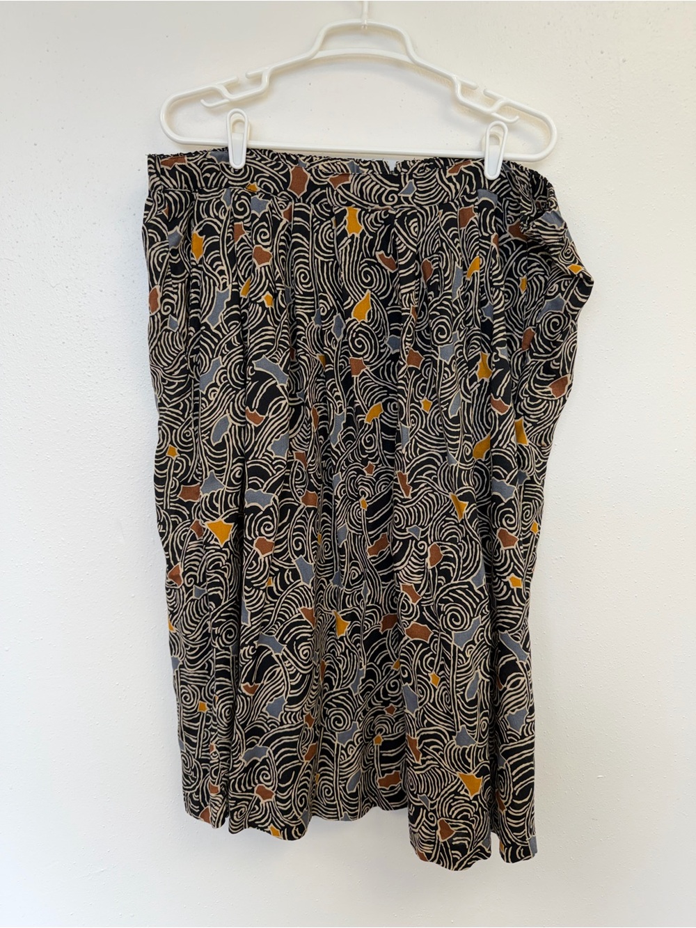 & Other Stories Black Midi Skirt with Tan and Mustard Print